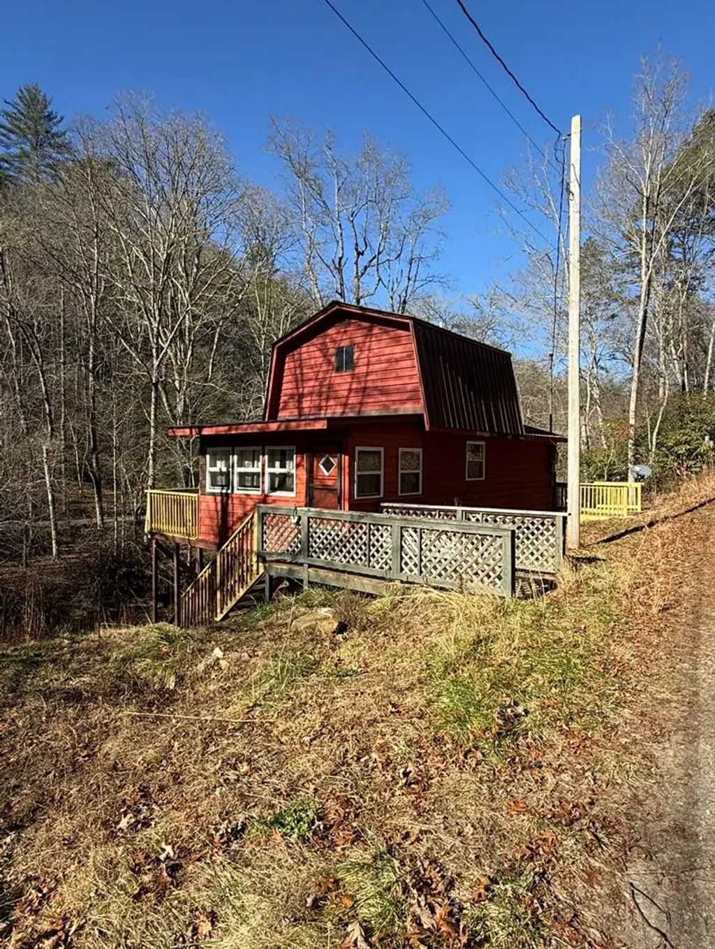 385 Old Whitener Road, Wolf Creek