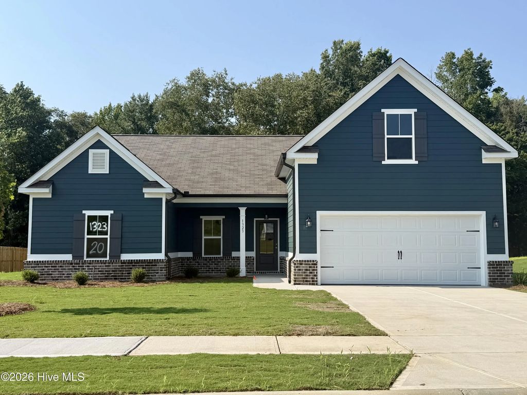 1323 Elias Station, McDuffie