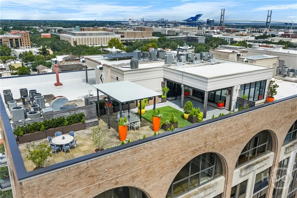 300 Bull Street 704, 