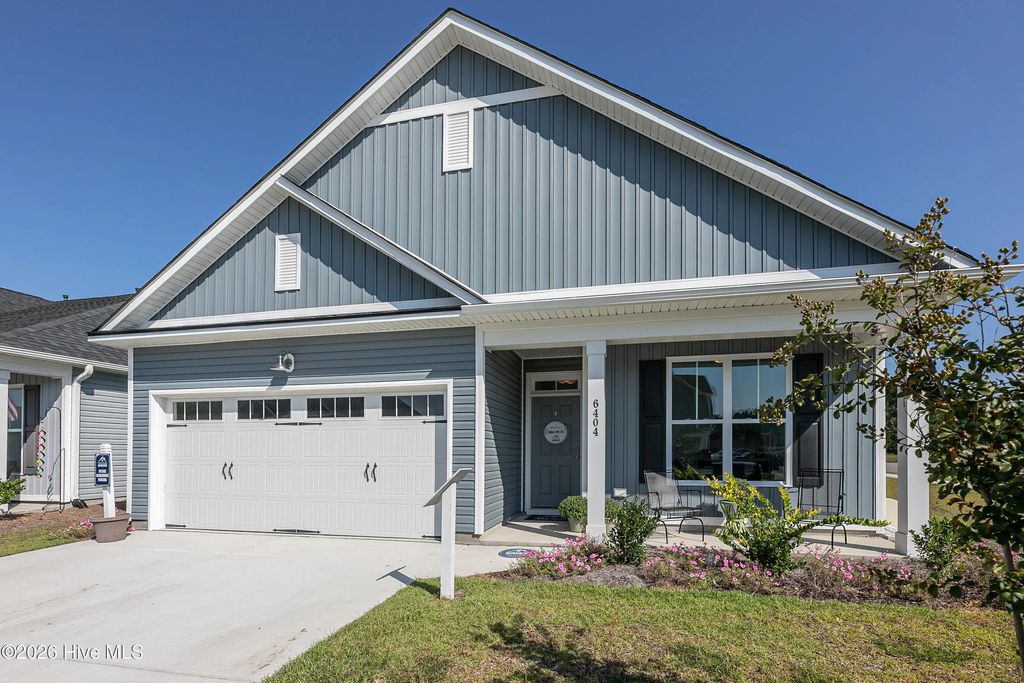 77 Bristol Bay Drive, Lake Waccamaw