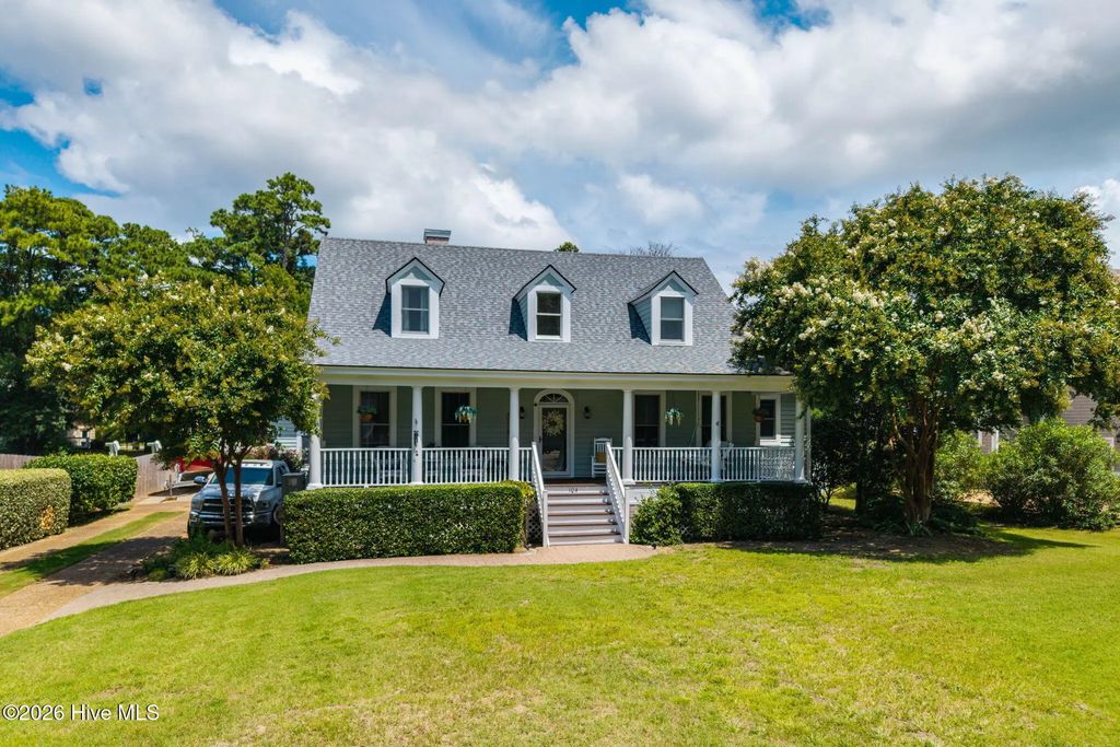 104 Duck Woods Drive, Southern Shores