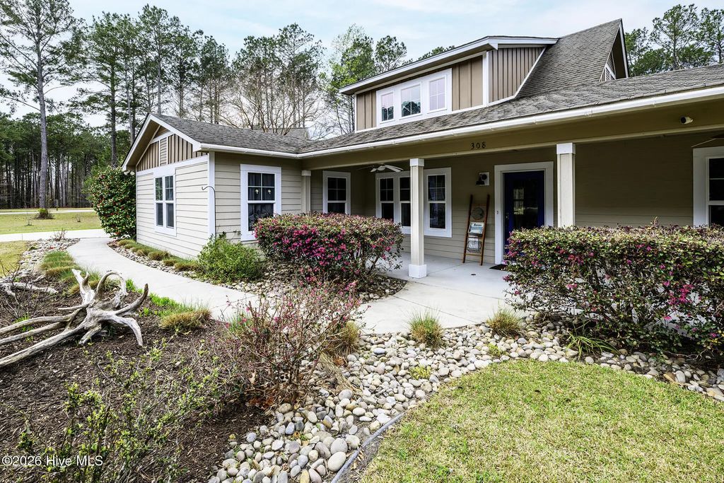 308 Wild Swan Lane, Minnesott Beach