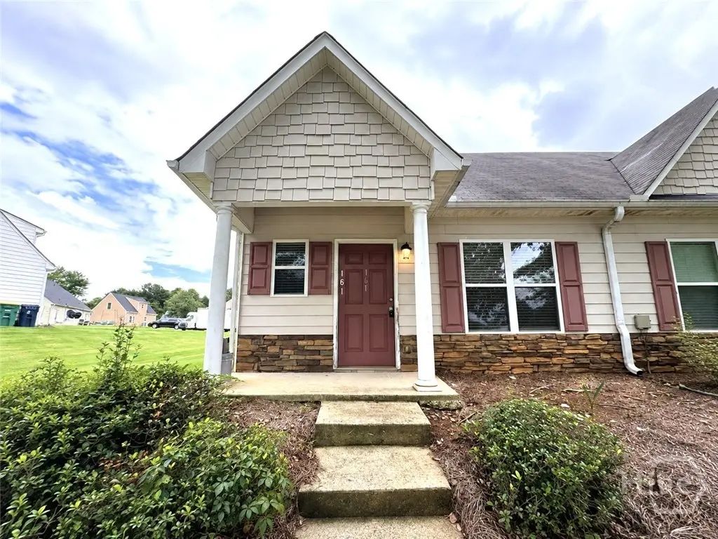 161 Bridgewater Circle, Athens