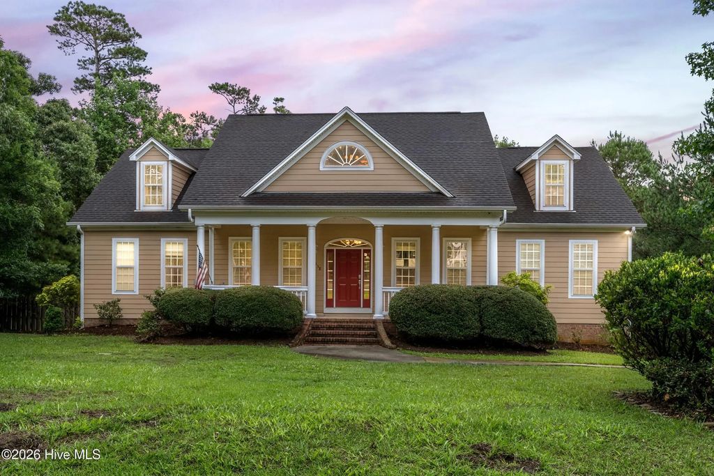 638 Ravenswood Road, Hampstead