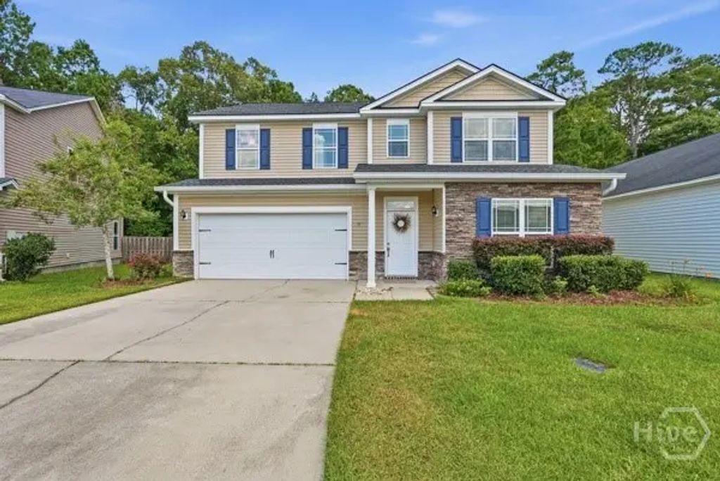 26 Chapel Lake Drive N, Savannah