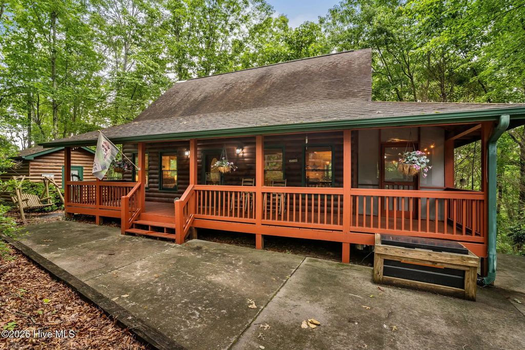 398 Mountain Tops Circle, Blue Ridge