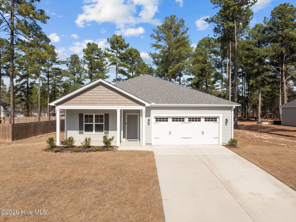 264 Flying Bolt Drive, Raeford