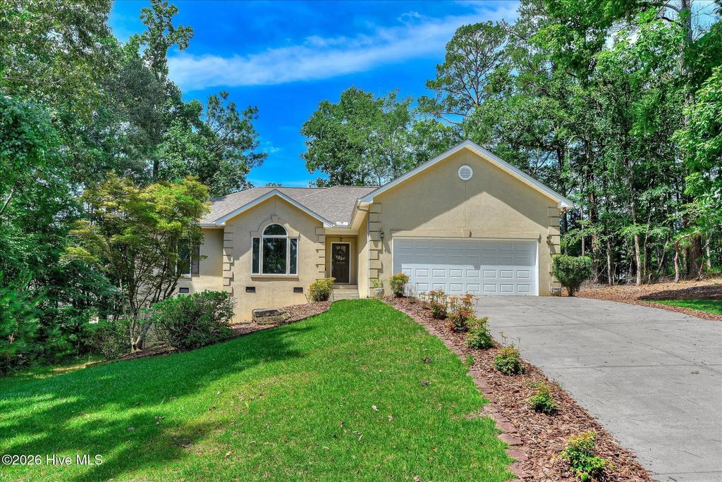105 Azalea Circle, McCormick