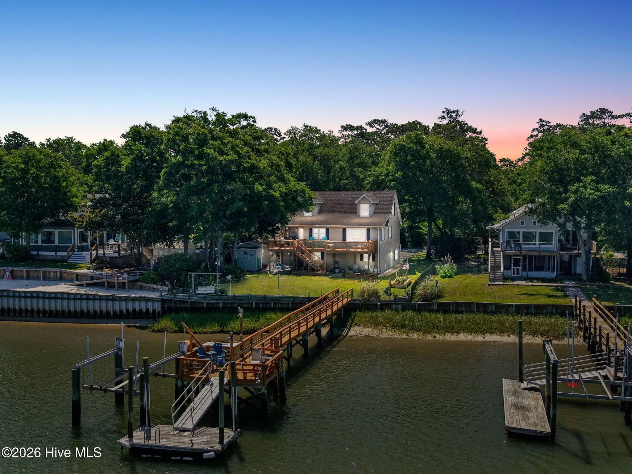 2920 W Yacht Drive, Oak Island