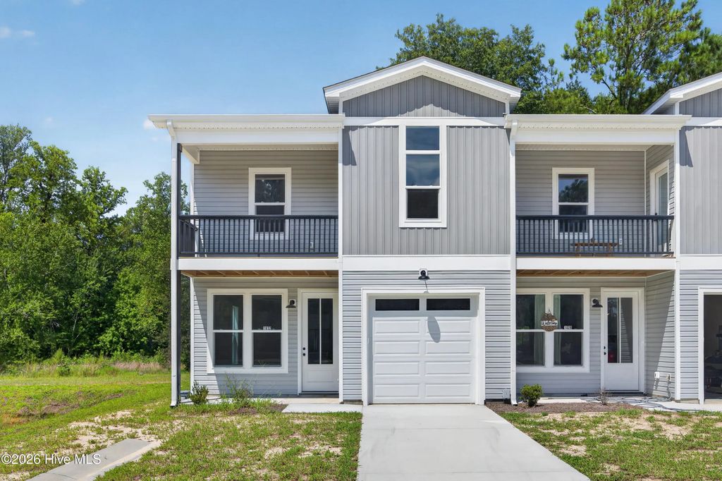 1032 Xian Way, Northwest