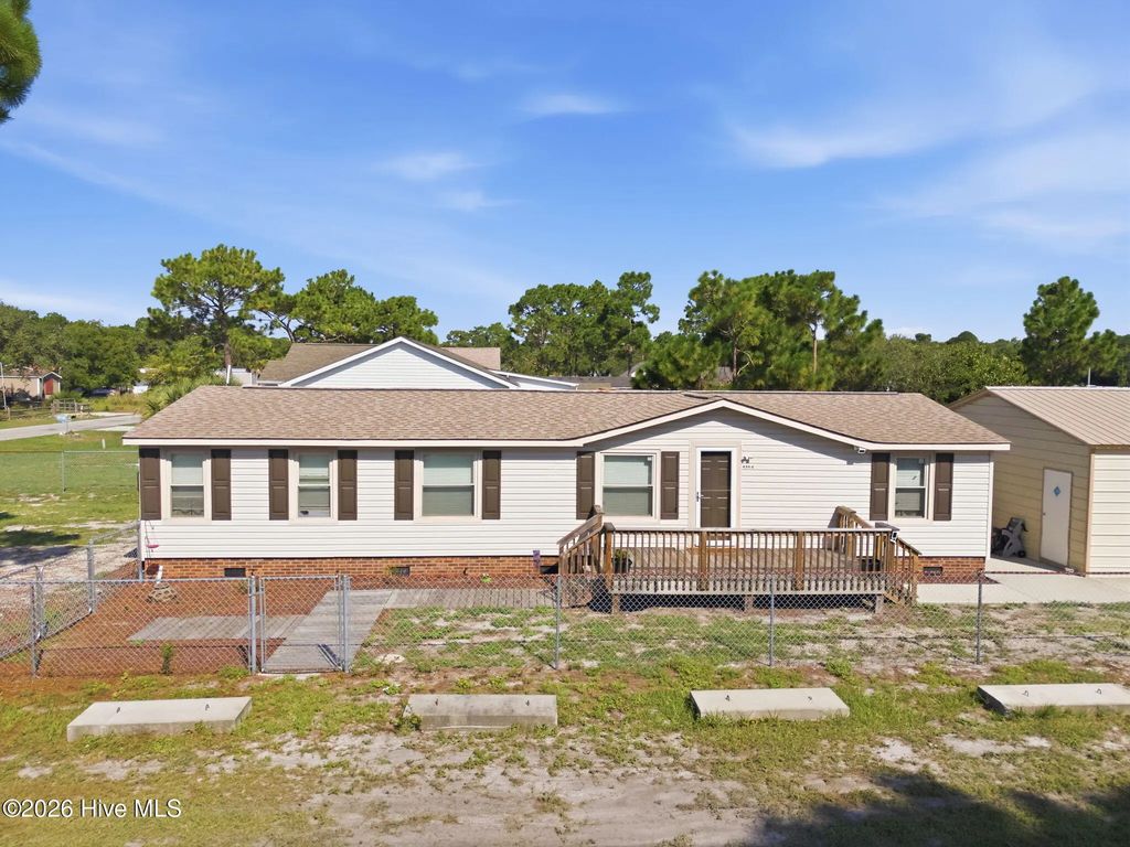 4864 Coastal Drive Se, Southport