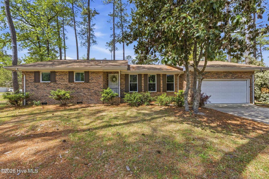 1 Yellow Jacket Court, Carolina Shores