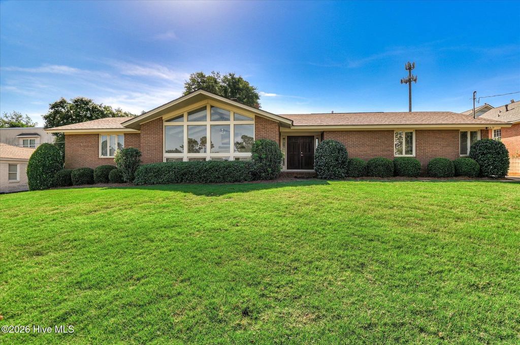1016 Northwood Road, Richmond