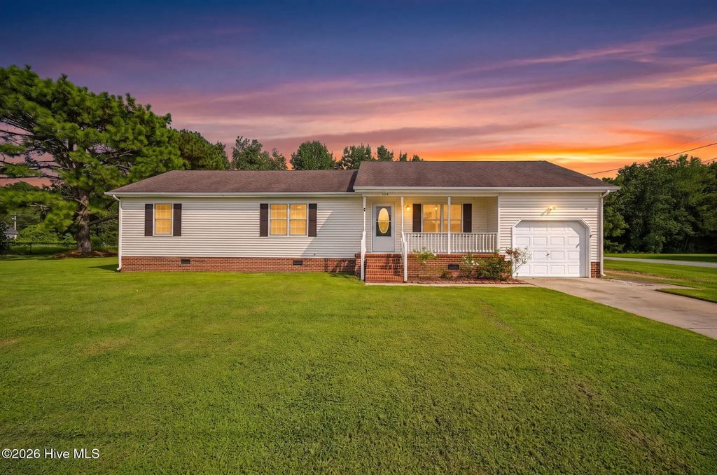 104 Sample Drive, Elizabeth City