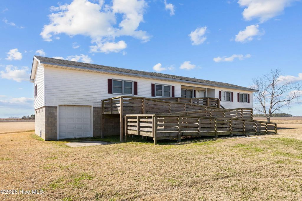 2575 White Plains Road, Engelhard
