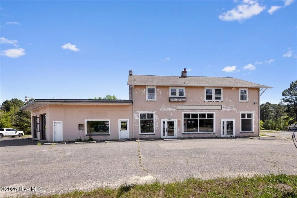 3196 Vass-carthage Road, Whispering Pines