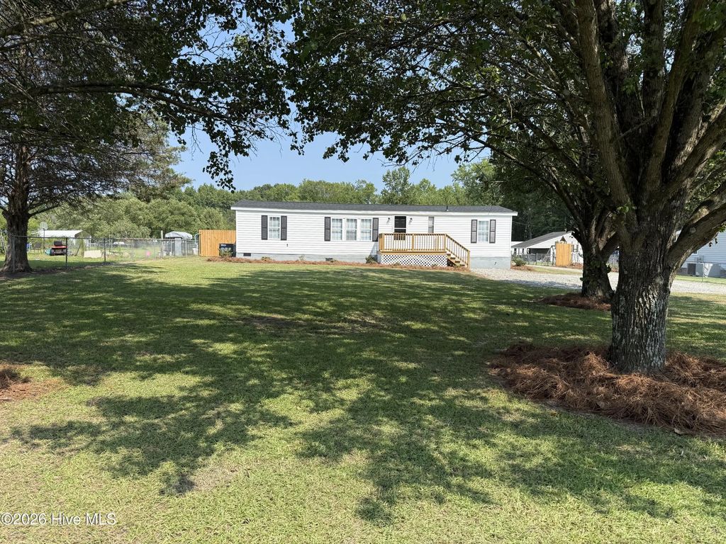 6362 Faith Baptist Church Road, Pinetops