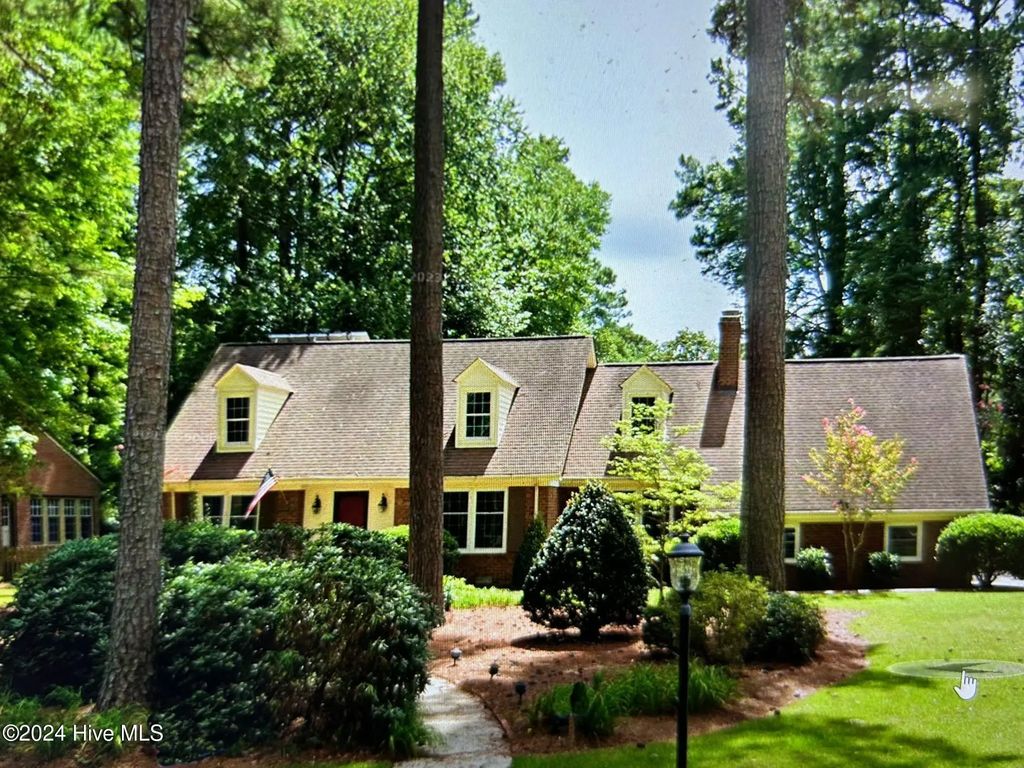 203 Wesley Road, Greenville