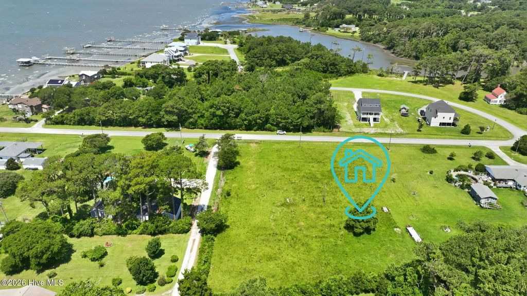 221 Ferry Dock Road, Gloucester