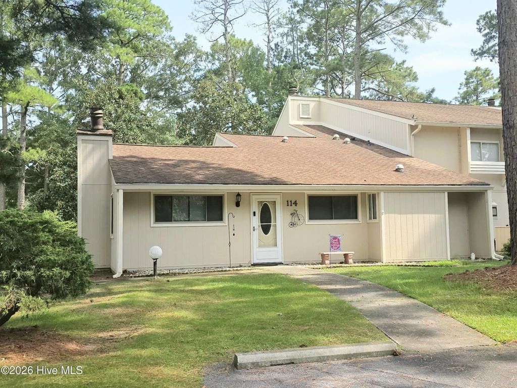 114 Quarterdeck, New Bern