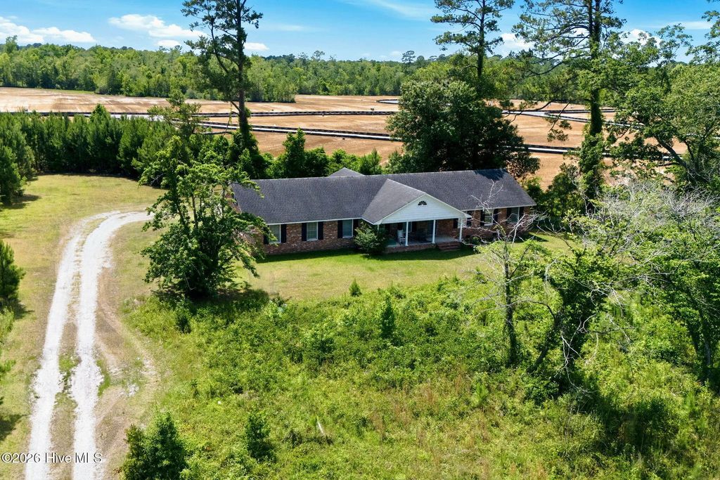 375 George Ii Highway Se, Winnabow