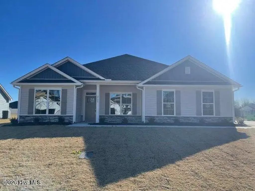 188 Eliza Way, Winterville