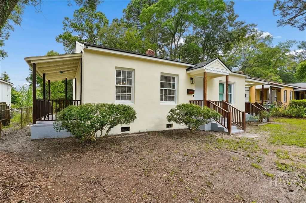 1213-1215 E 55th Street, Savannah