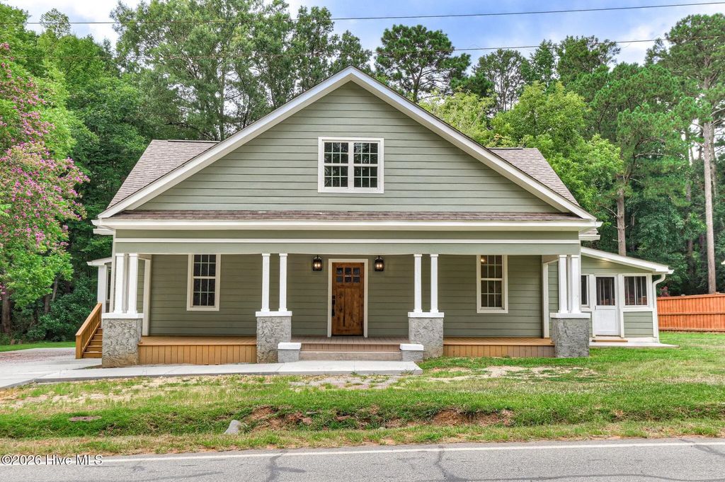 284 Elm Street, Lincolnton
