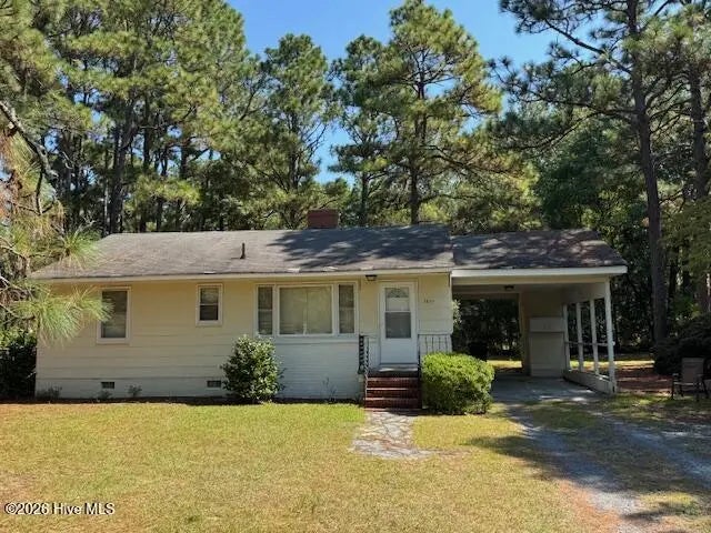1657 W New York Avenue, Southern Pines