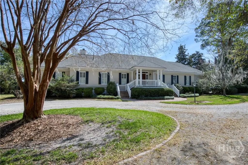 308 Bradley Point Road, Savannah