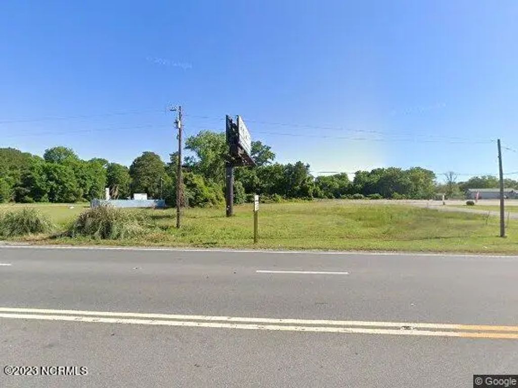101-103 W New Bern Road, Kinston
