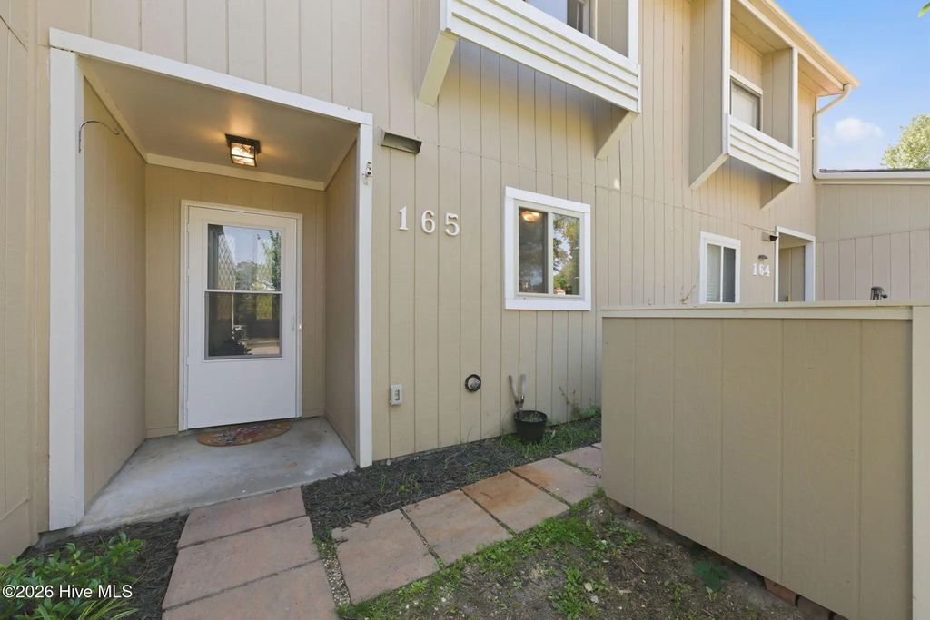 165 Quarterdeck, New Bern