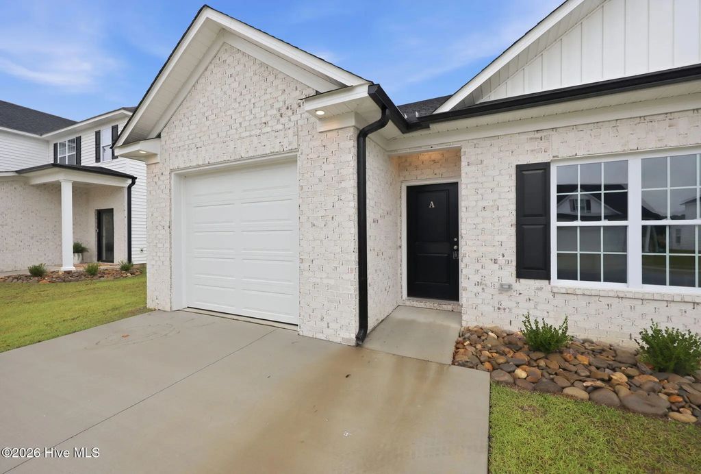 2020 Dartford Drive A, Greenville