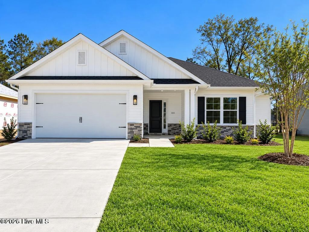 2101 Sandbrook Loop, Leland