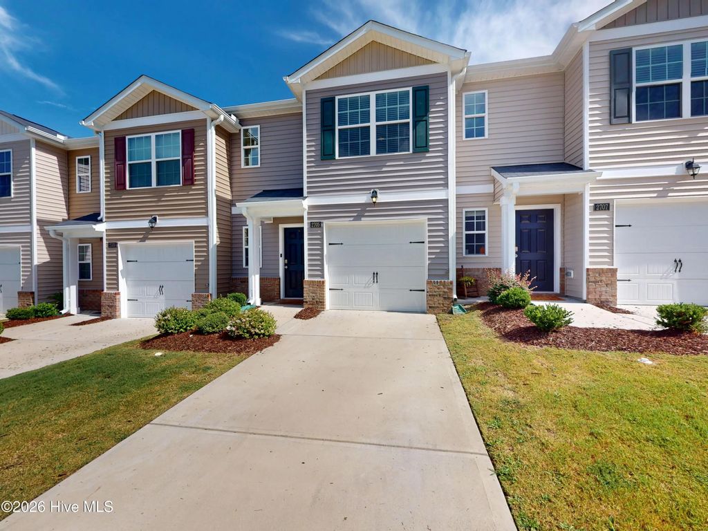 2705 Gracie Lane, Carthage
