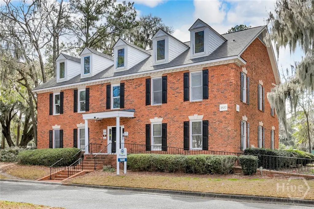 340 Eisenhower Drive 1600 Unit E, Savannah