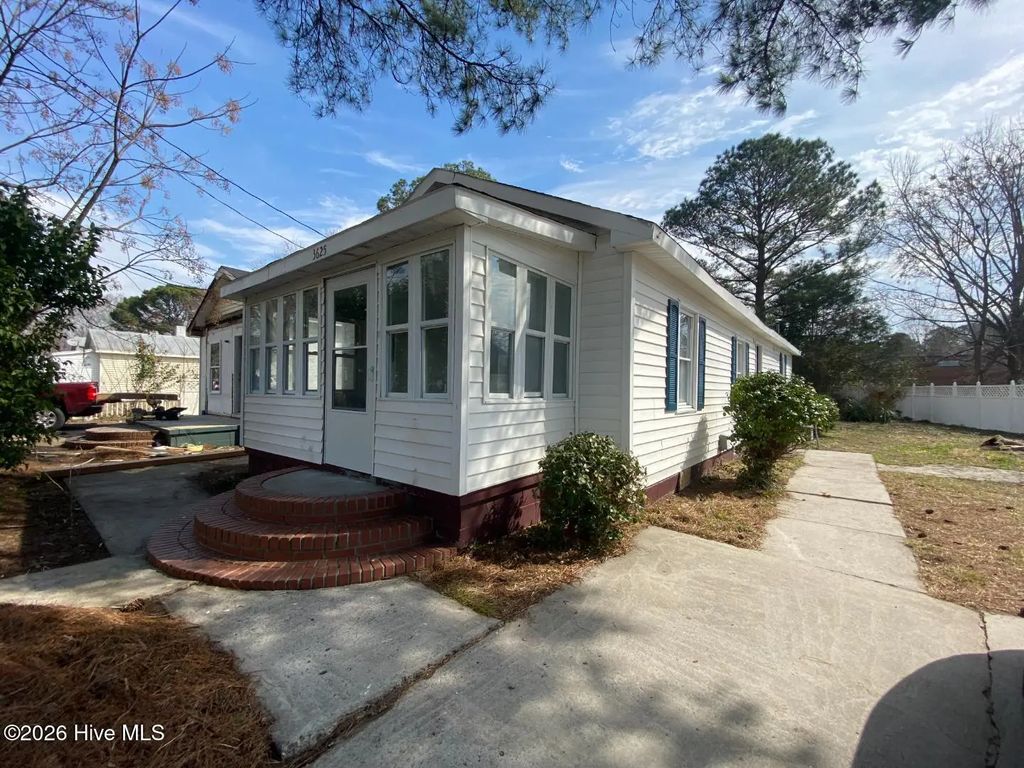 3625 S Walnut Street, Farmville