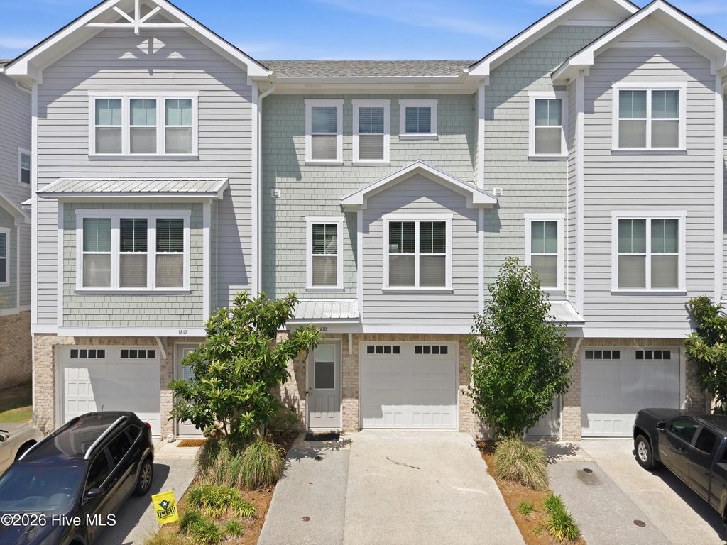 1810 Bungalow Row, Wilmington