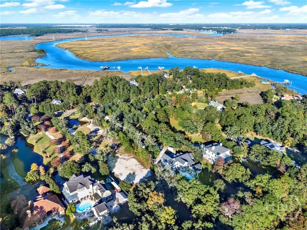 35 Shore Road, Savannah