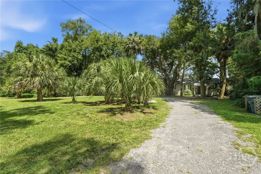 2102 East Boulevard, Savannah