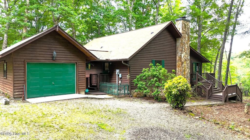 115 Degatide Drive, Murphy