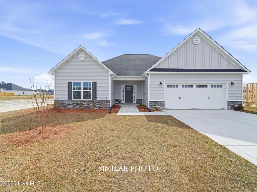 739 Regiment Road, Jacksonville