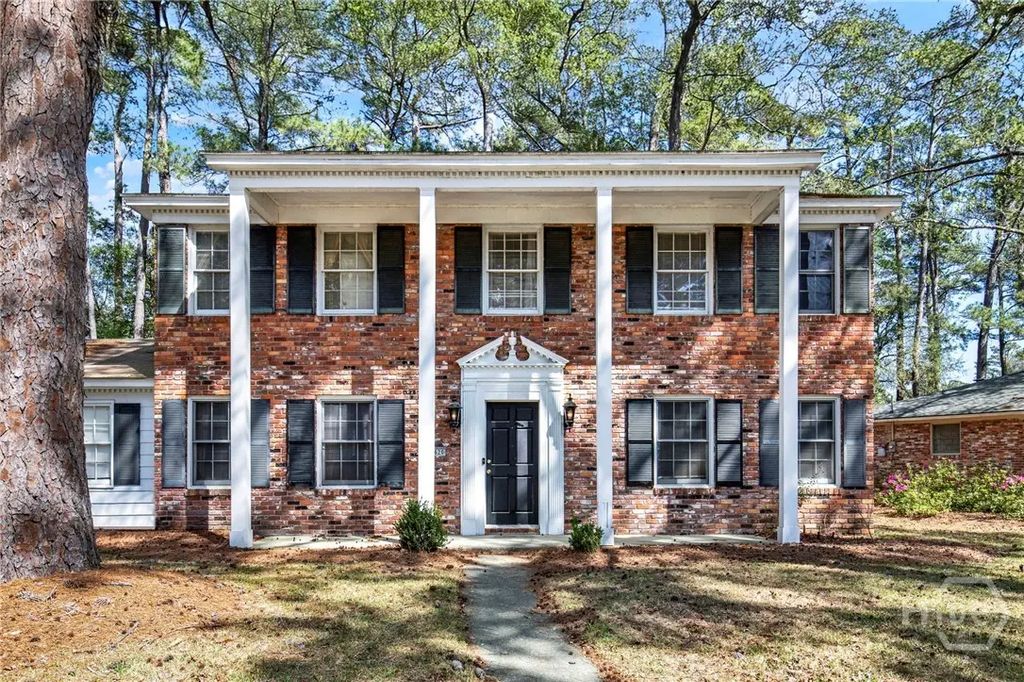 1620 Stillwood Drive, Savannah