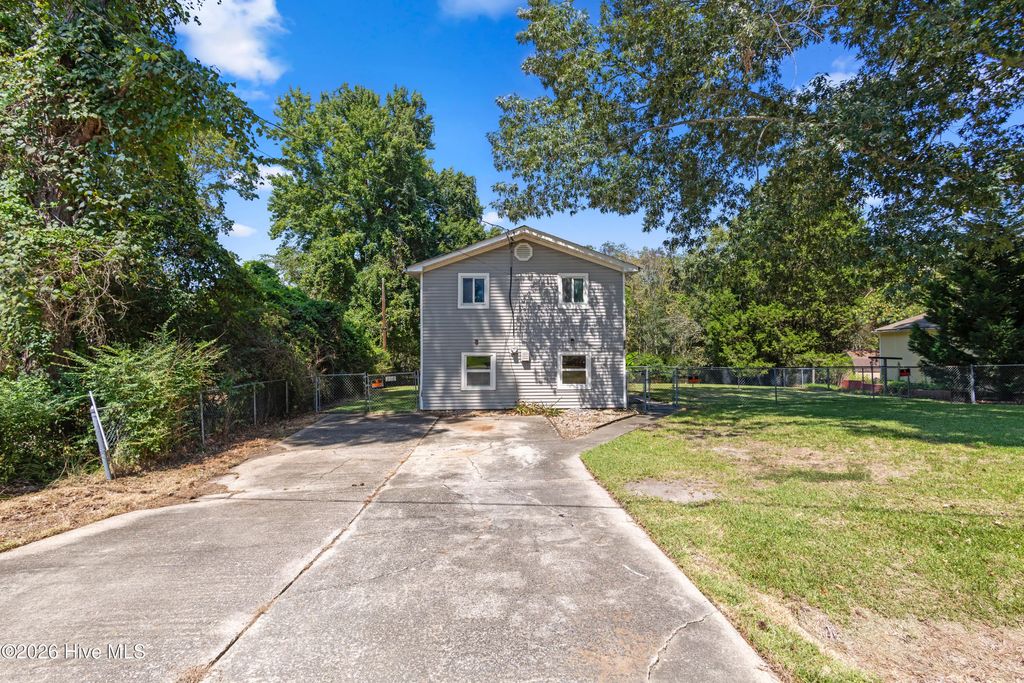 208 Bluegill Circle, Edenton