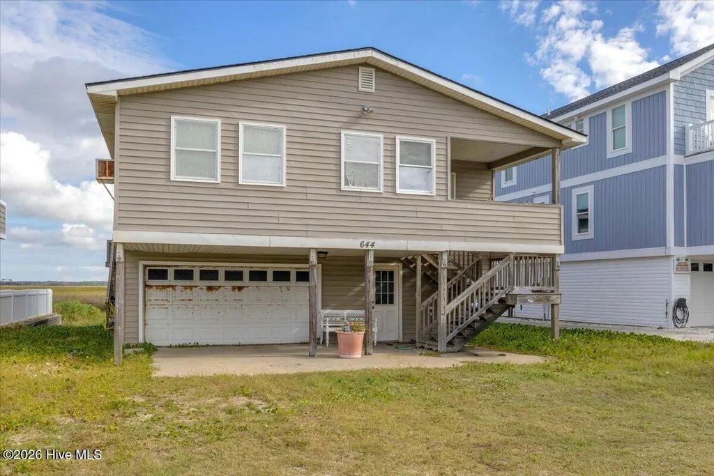 644 Caswell Beach Road, Caswell Beach