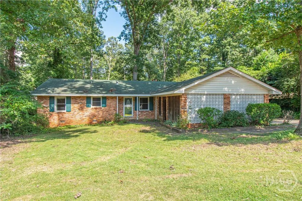 1005 College Station Road, Athens