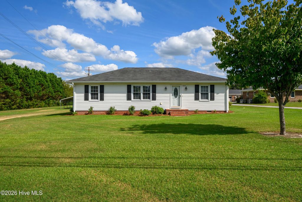 1035 W Saint James Street, Tarboro