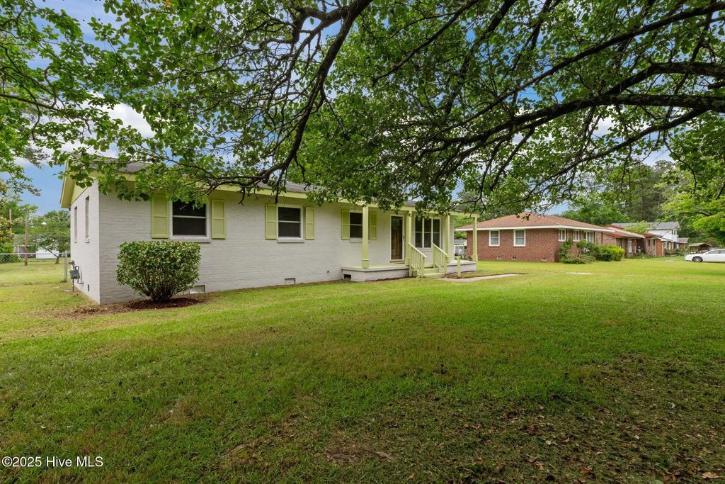 210 Glenburnie Drive, New Bern