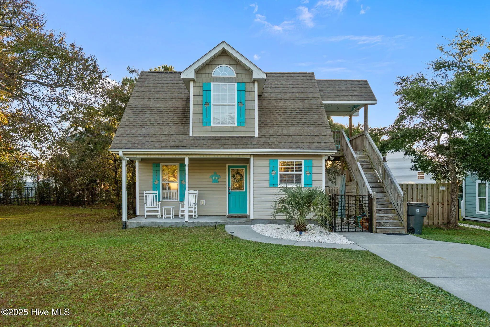 114 Ne 50th Street, Oak Island Wooded