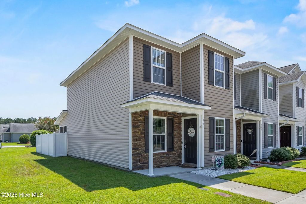 301 Glen Cannon Drive, Jacksonville